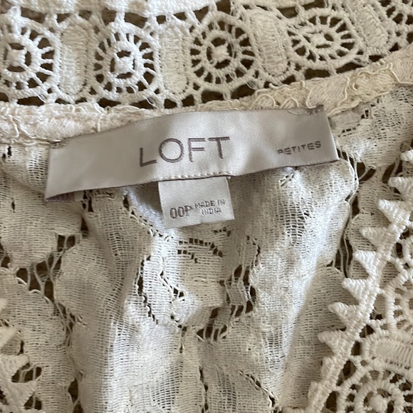 LOFT Vintage Crochet White Cream Floral Blouse - Picture 4 of 4